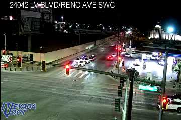 Las Vegas Blvd & Luxor live webcam