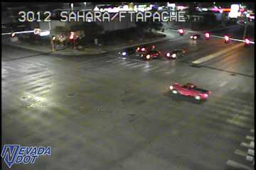 Sahara Ave & FoF402:H585rt Apache Rd live webcam