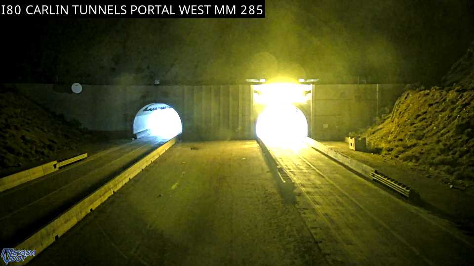 IR-80 MM 285 Carlin Tunnel West EL 7.5 live webcam