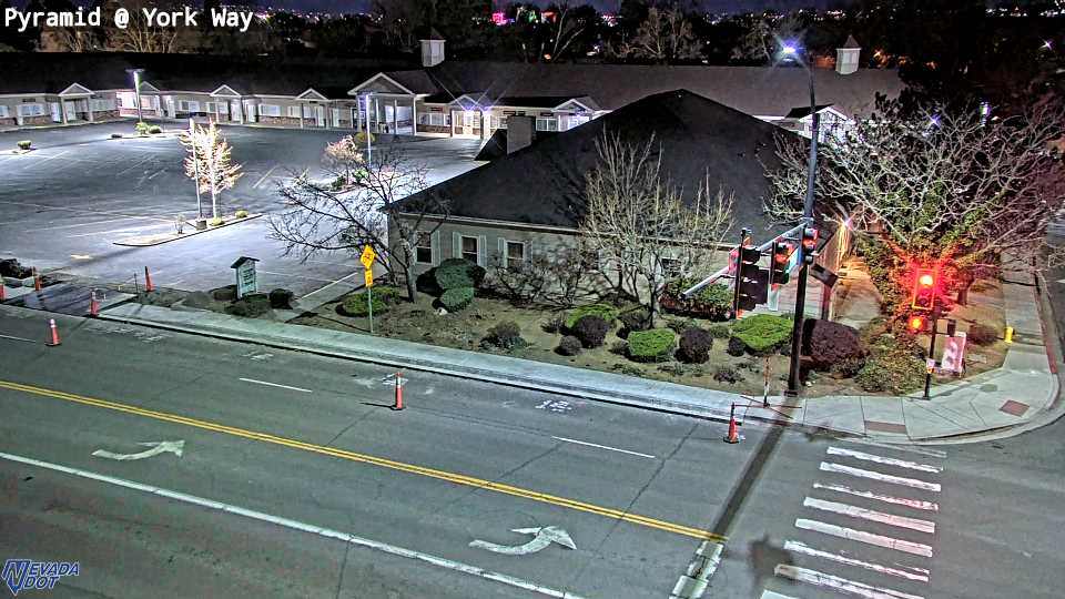 Pyramid @ York Way live webcam