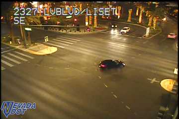 Las Vegas Blvd & Liset Wy - Festival live webcam