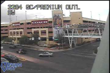 Grand Central Pkwy & Premium Outlet Mall